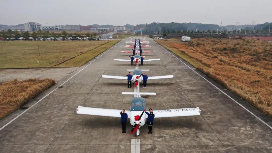 牛年開新局，山河航空8架SA60L飛機集中下線、交付