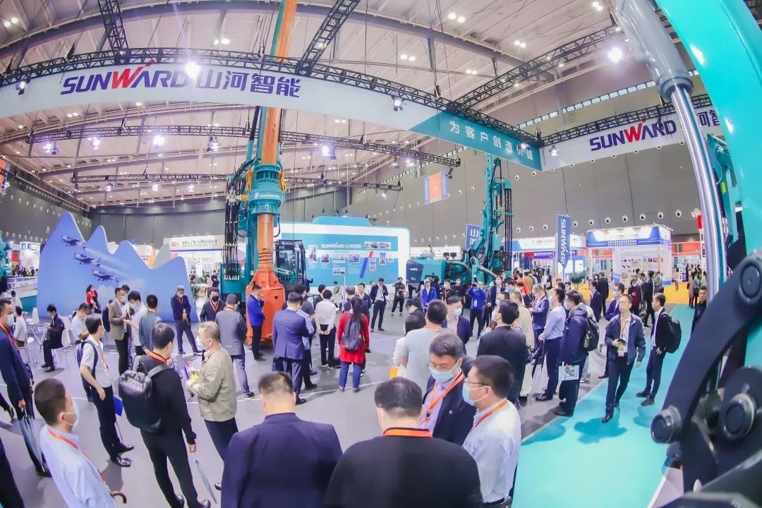 “機甲盛宴”長沙展圓滿收官！山河智能展區亮點精彩回顧