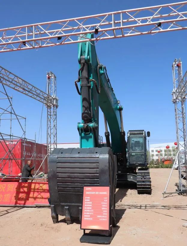 山河智能成功發布兩款綠色環保裝備