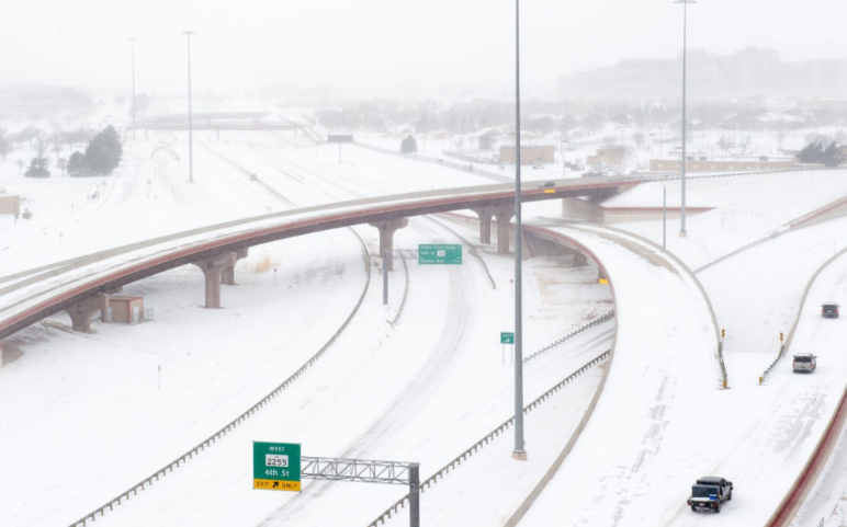 美國德州暴雪，致敬恪守崗位的山河人