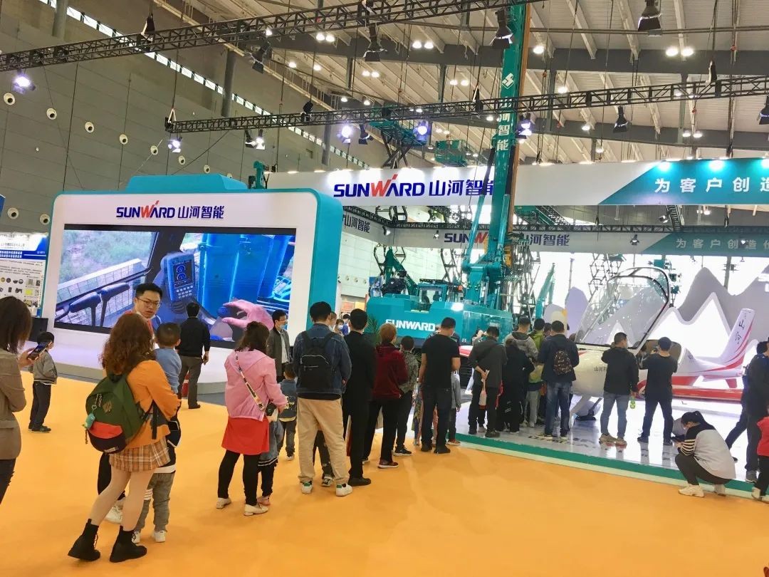 “機甲盛宴”長沙展圓滿收官！山河智能展區亮點精彩回顧