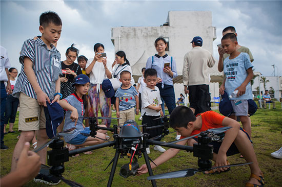 這個夏天，親子玩轉山河智能“三棲”裝備