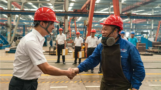 萬力集團“送清涼”活動，慰問一線員工