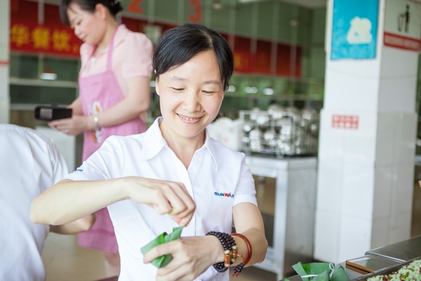 弘揚傳統文化，共享濃情端午——記第三屆“愛國心·山河情”包粽子比賽