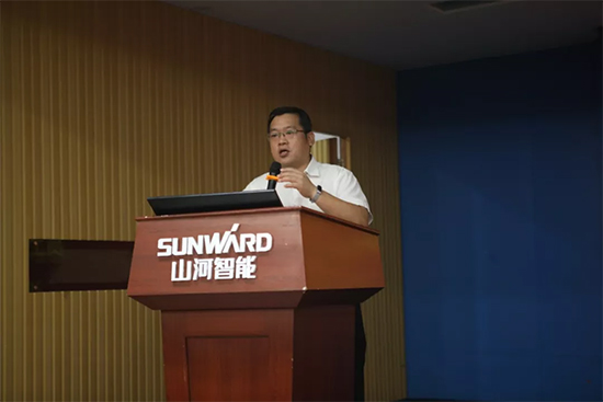 【家屬開放日】“大手牽小手”走進最好的科技創新課堂