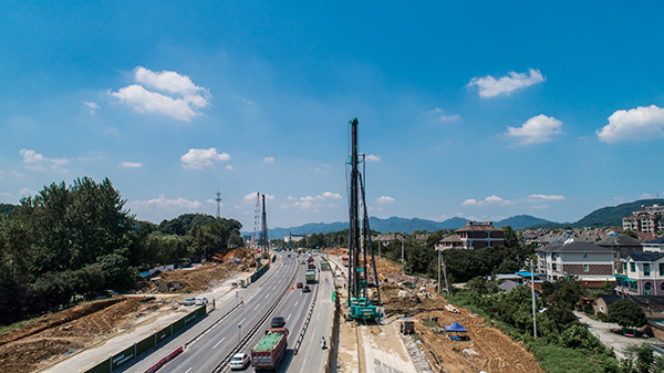 山河智能挖掘機，一臺頂幾臺！