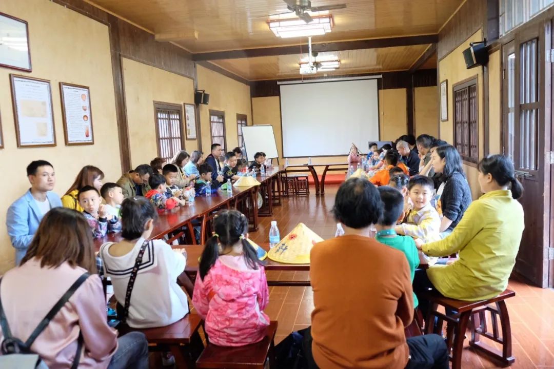 童年不同Young，稻花香里親子歡——山河智能組織開展六一親子活動