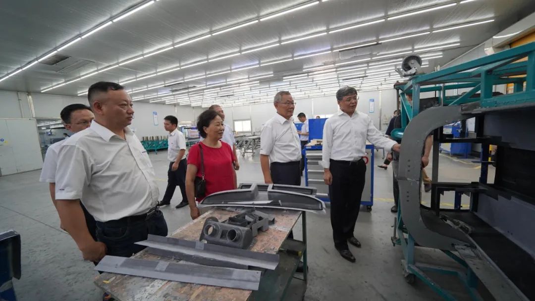 中國民用航空局總工程師殷時軍率隊考察調研山河科技