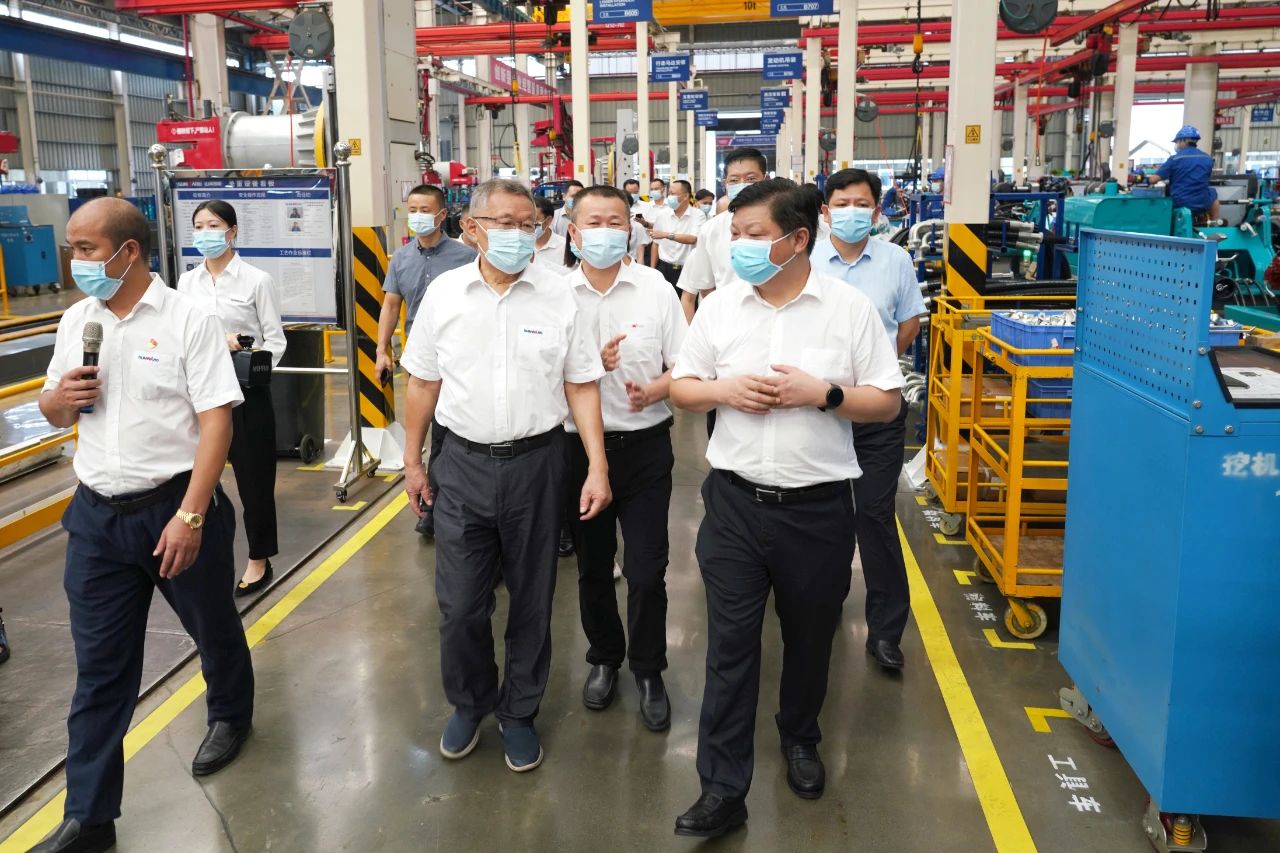 長沙縣委書記付旭明調研山河智能