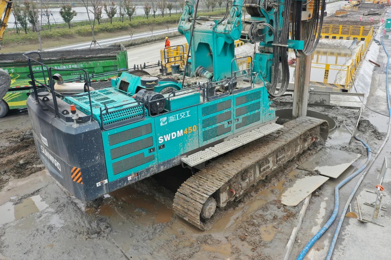 征戰全國首條智慧高速，山河智能旋挖鉆機憑什么？