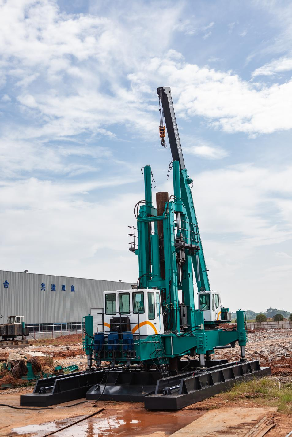 創新引領，山河智能行業首創雙層快壓裝置| 百年風華筑錦繡山河（5）