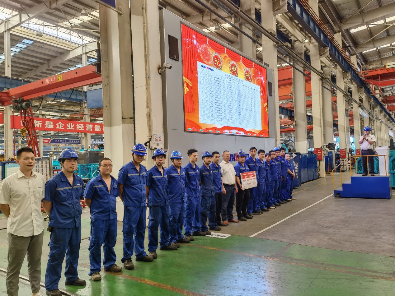 圖集 |超12萬元“帶崗津貼”發放！為這些導師點贊