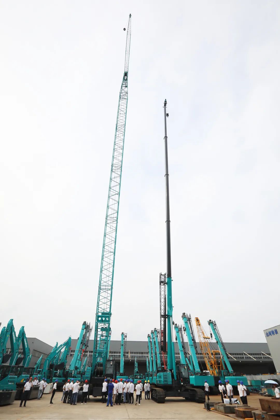 “重”磅出擊！山河智能起重機械組團“登場”