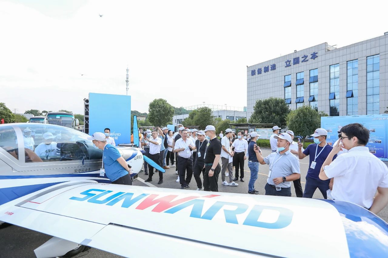 逛展超熱鬧！山河智能成果展示會高能名場面來襲