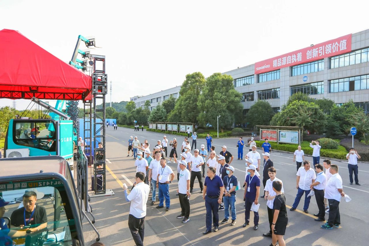 遠程遙控+仿真培訓！全球首創5G遙控仿真培訓智慧平臺精彩亮相