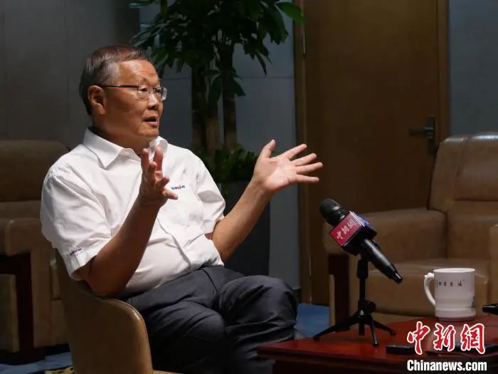 媒體聚焦 | 中新社專訪——山河智能創始人何清華：向著太陽奔跑的筑夢人