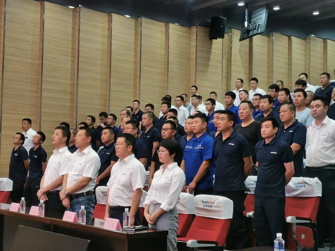山河智能挖掘機事業部啟動2021服務技能評定暨服務萬里行總結大會