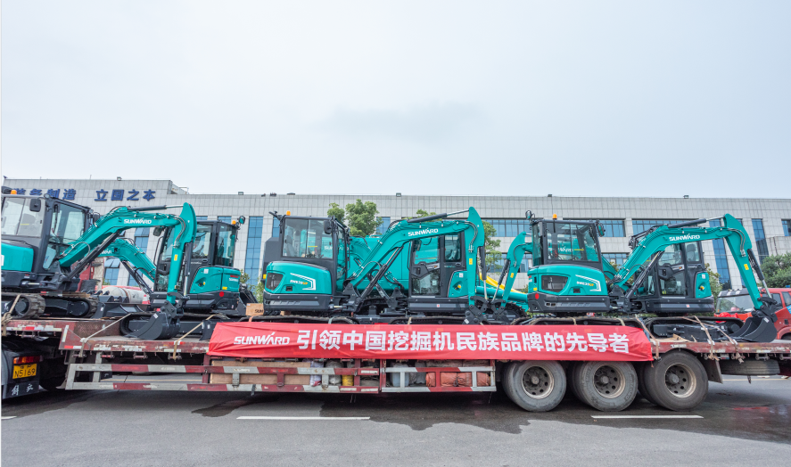里程碑！山河智能出口歐洲第20000臺暨大型挖掘機批量交付儀式成功舉行