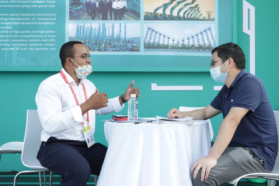 亮相中非經貿博覽會！山河智能盡展工程機械國產品牌魅力