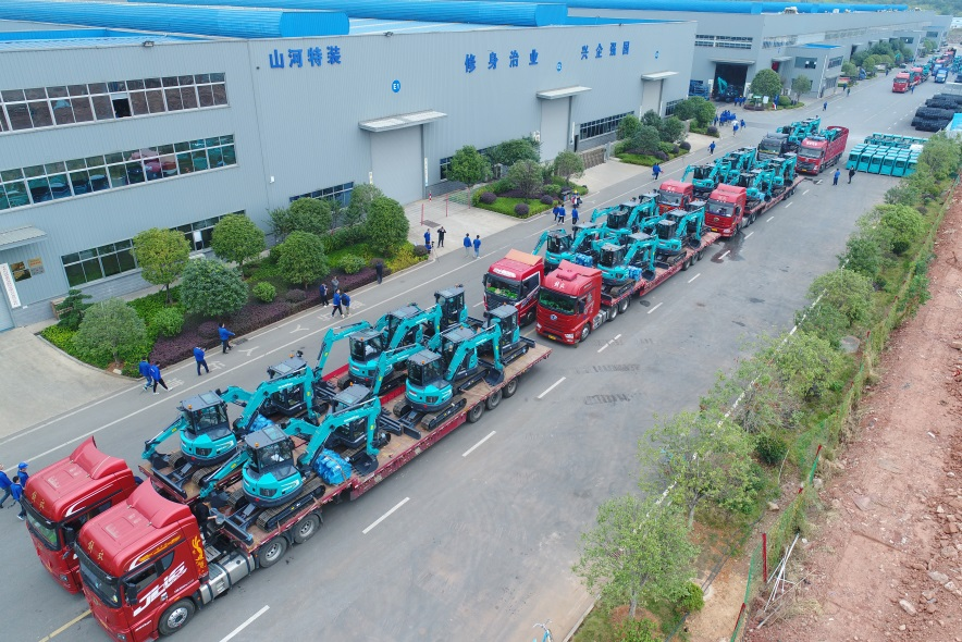 助力祖國西南地區建設！山河智能國內首批SWE60UF無尾挖掘機批量交付