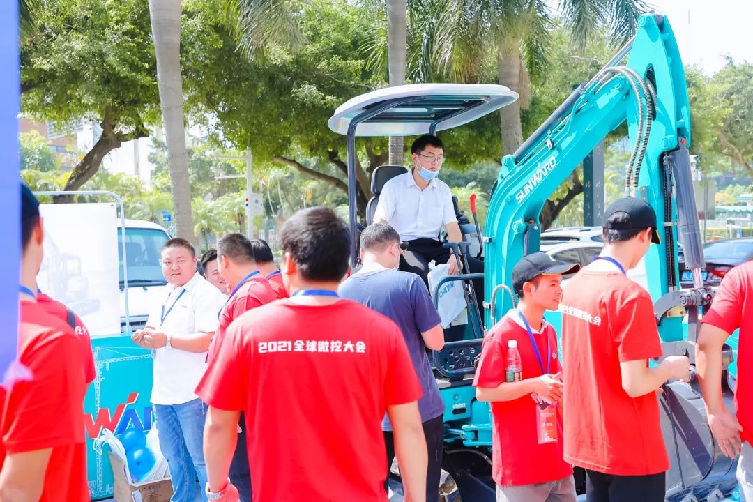 共享微挖新視界！山河智能微挖三大王牌產品齊聚2021全球微挖大會