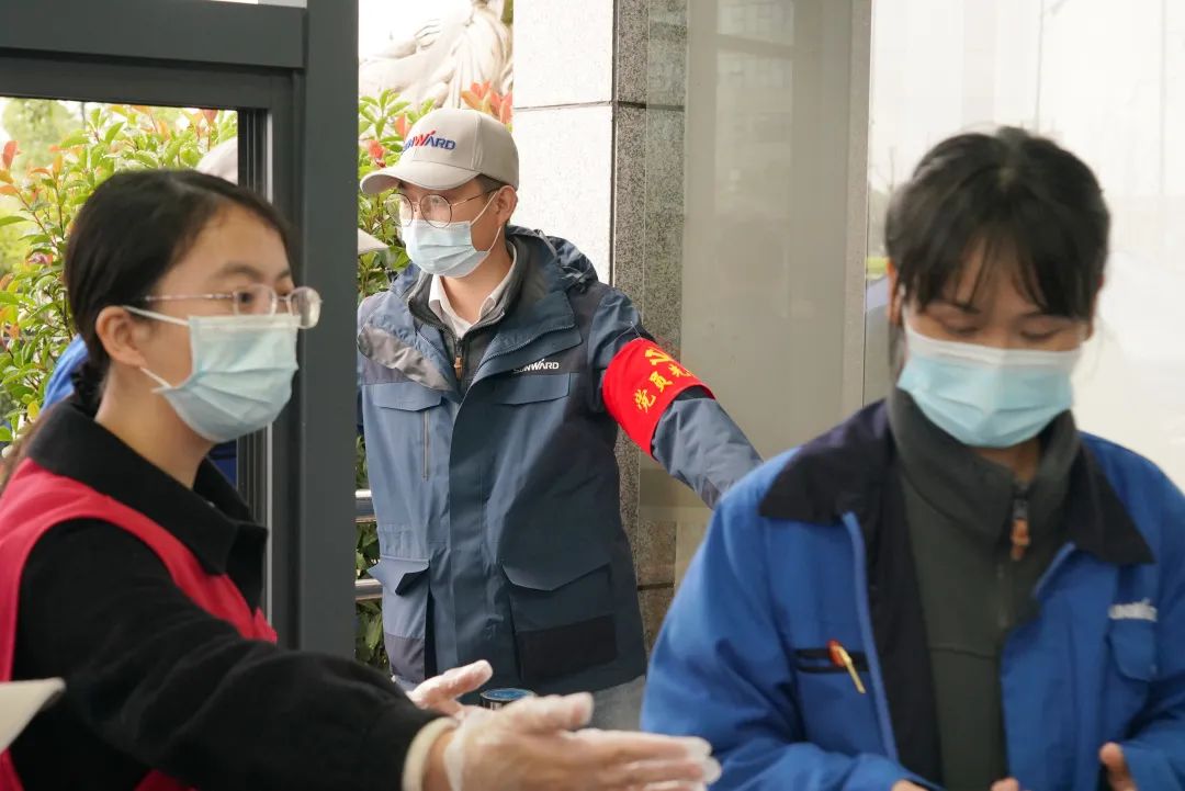 采樣完成率近100%！山河智能第一時間開展全員核酸檢測，保障安全生產