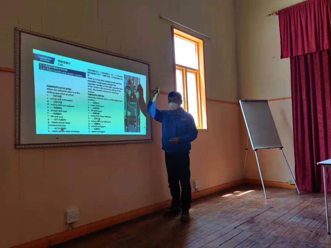 疫情當下，逆行非洲——山河智能鑿巖設備團隊海外服務紀實