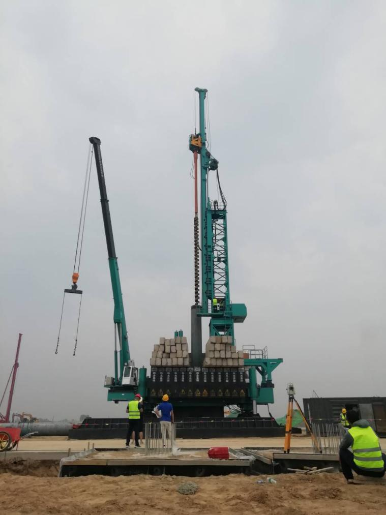 創下紀錄！山河智能引孔式靜力壓樁機首次應用于高鐵項目