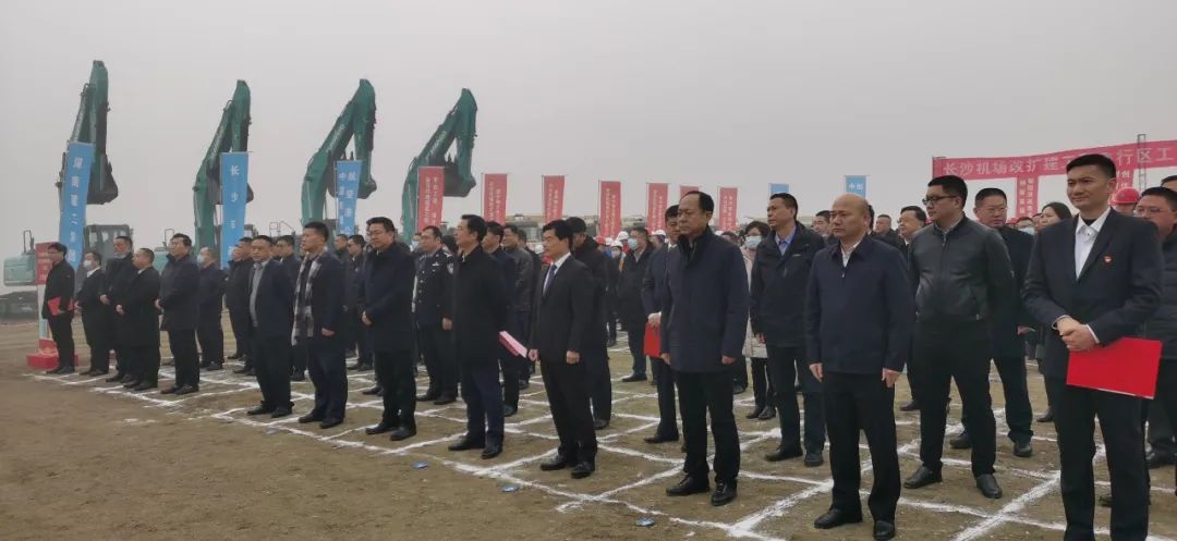 “山河綠”精彩亮相！山河智能裝備全面助力長沙機場改擴建項目