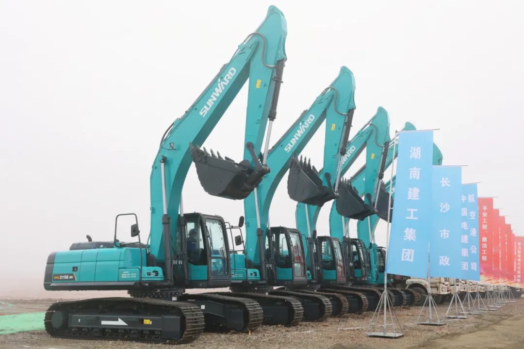 “山河綠”精彩亮相！山河智能裝備全面助力長沙機場改擴建項目