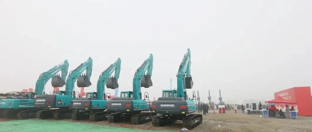 “山河綠”精彩亮相！山河智能裝備全面助力長沙機場改擴建項目