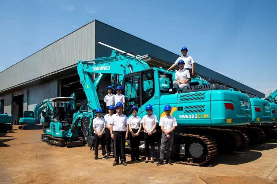 你好 2022！再見 2021！我與山河智能共成長