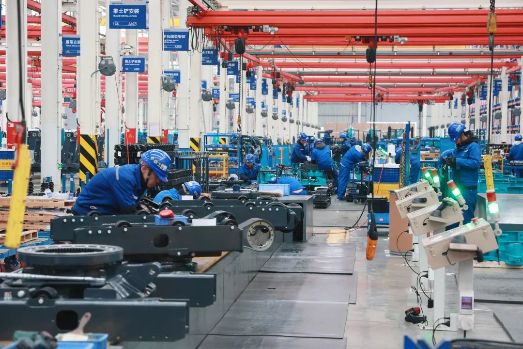 向著沖刺目標全力以赴！山河智能正式開工