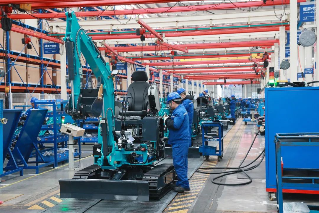 向著沖刺目標全力以赴！山河智能正式開工