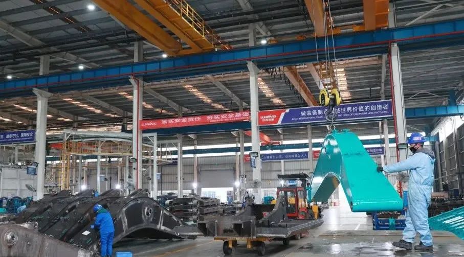 向著沖刺目標全力以赴！山河智能正式開工