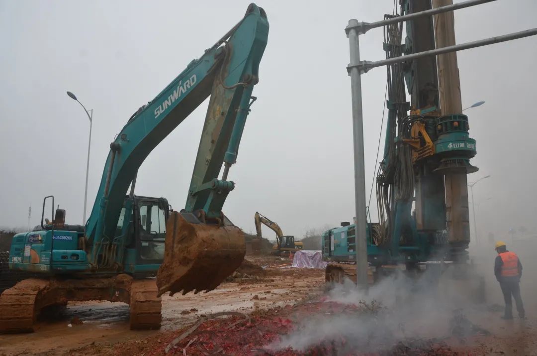 鉚足“虎”勁加油干！山河智能掀起復工復產熱潮