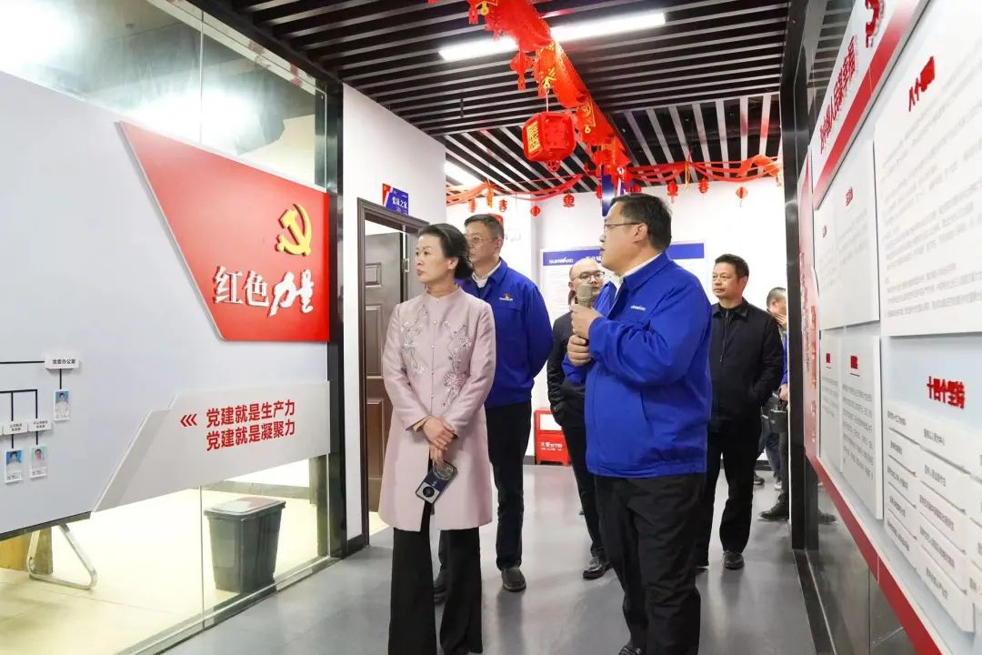 長沙市總工會、長沙經開區總工會一行調研山河智能