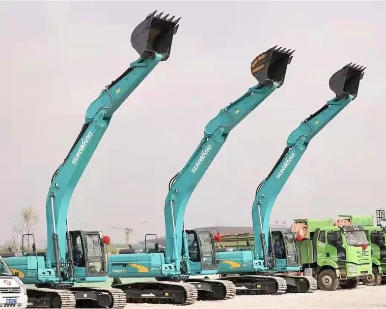 山河智能挖掘機亮相貴陽大數據科創城項目開工儀式