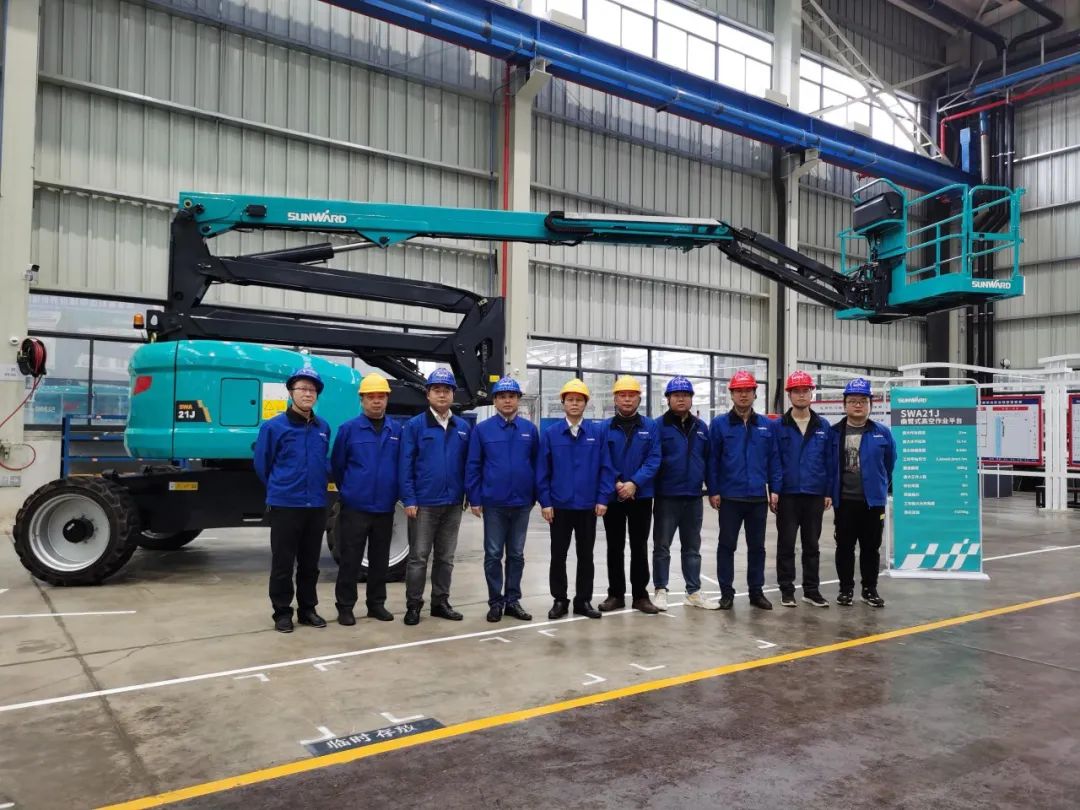 行業同級別產品之最！山河智能又一款曲臂式高空作業平臺成功下線