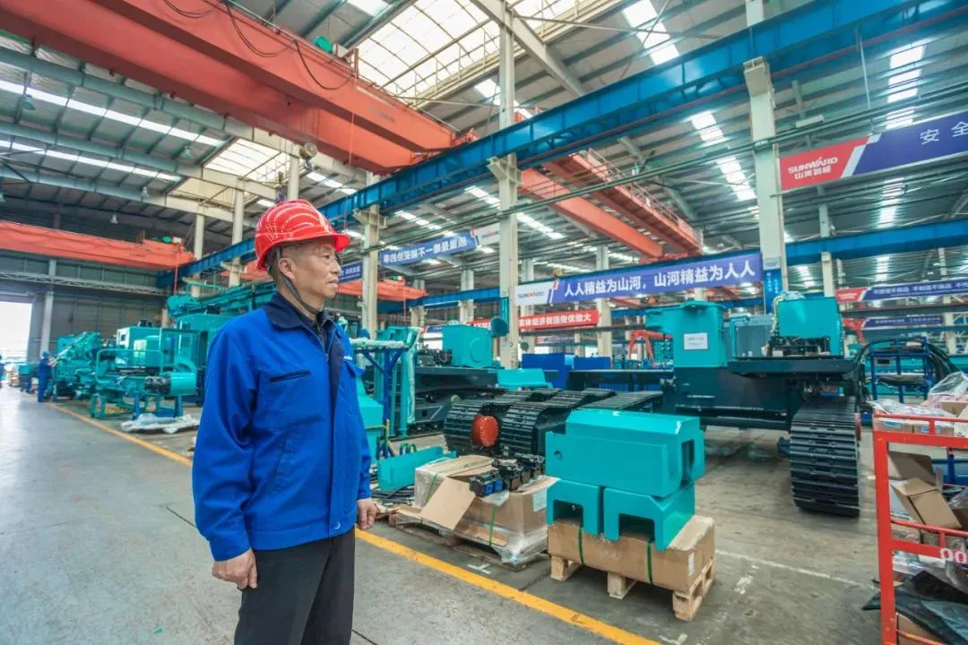 長沙經開區勞模林宏武：扎根工程機械40載 永葆實干創新赤子心