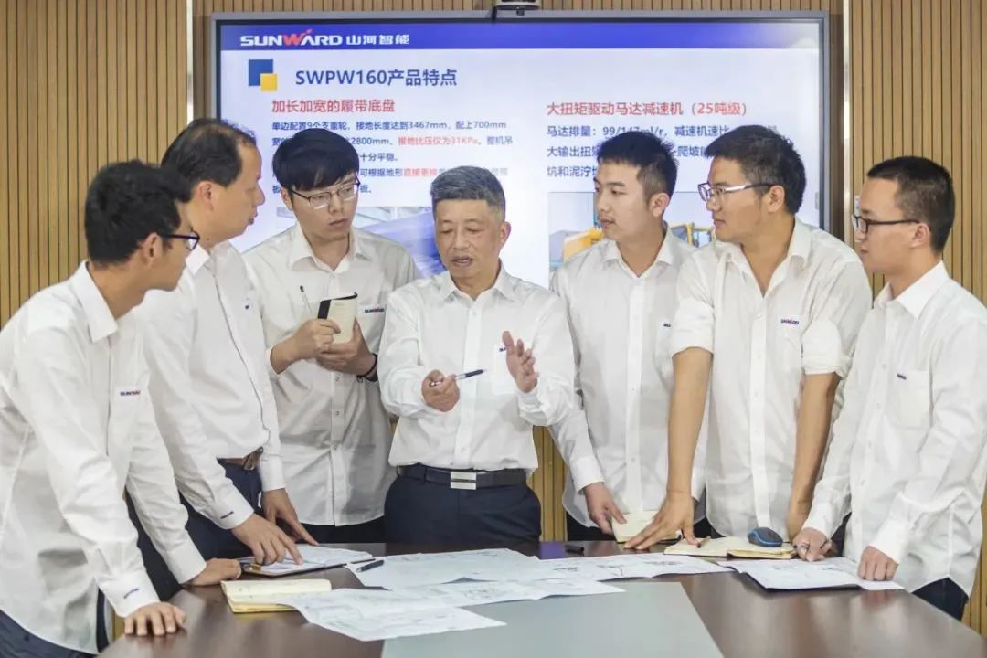 長沙經開區勞模林宏武：扎根工程機械40載 永葆實干創新赤子心