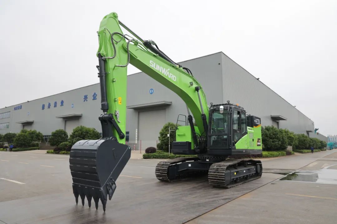 征戰川藏鐵路！山河智能新一代電動挖掘機成功交付