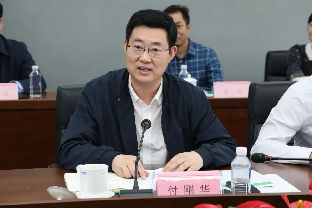 深化產學研合作！中南大學校長、中國工程院院士田紅旗率團拜訪山河智能