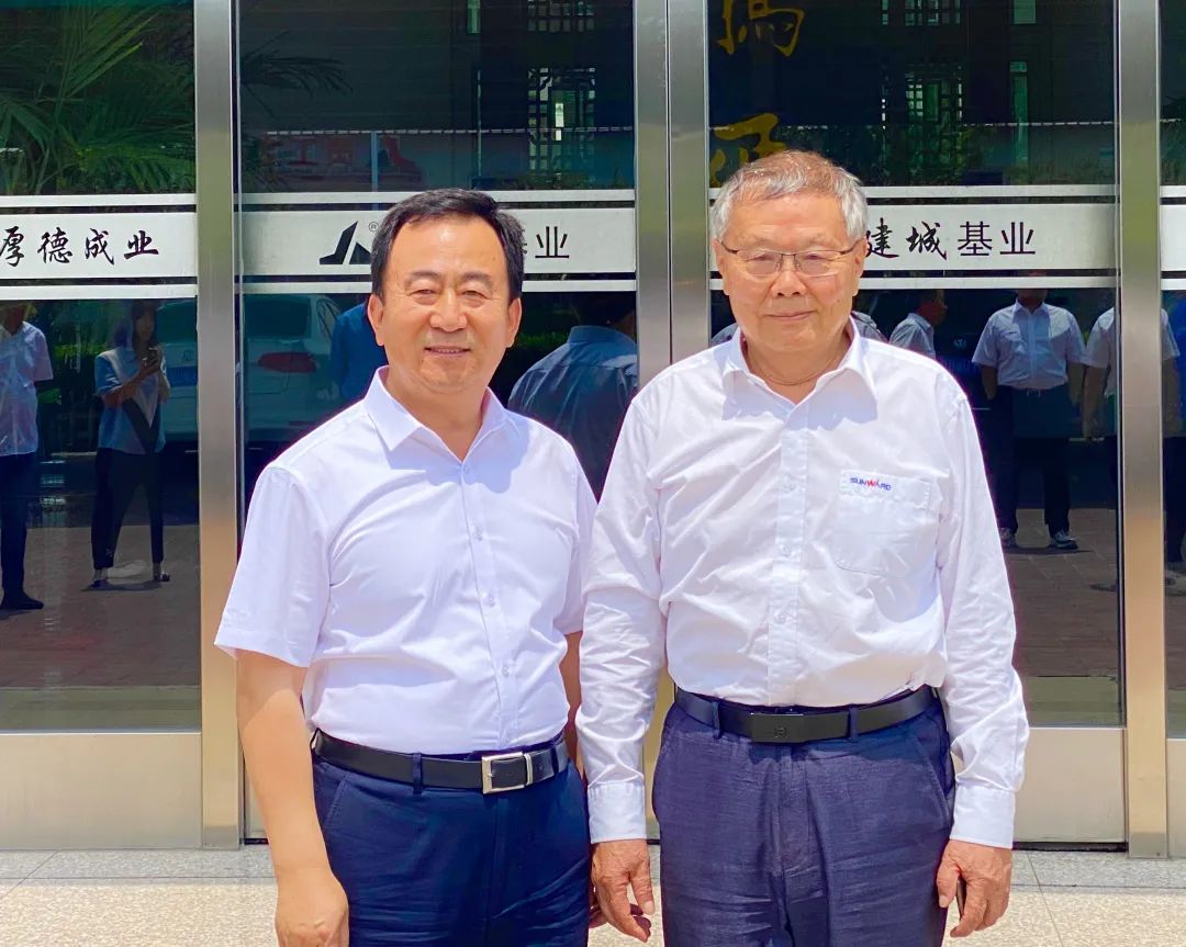 攜手共贏！何清華帶隊赴天津建城基業集團拜訪交流