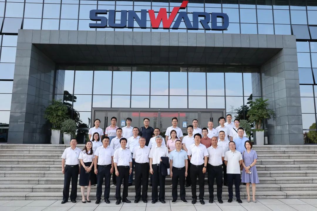 創新引領，智造未來！“2022院士專家長沙行”高端裝備高質量發展研討會隆重舉行