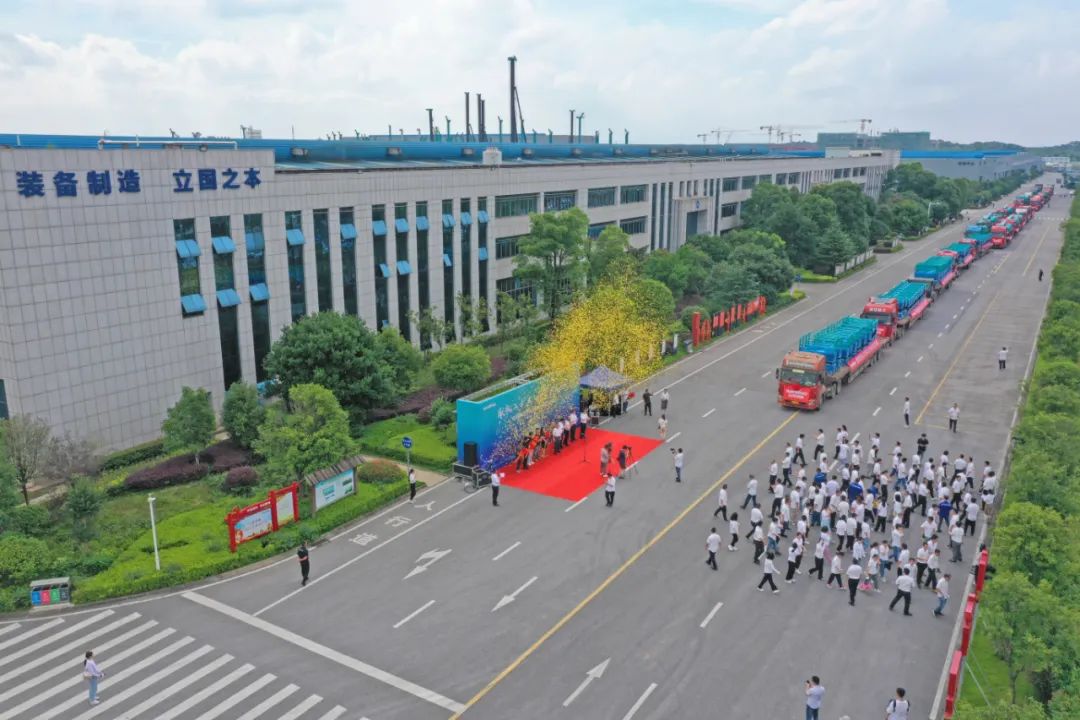 獻禮二十大，再攀新高地！山河智能高空機械設備再迎批量發貨