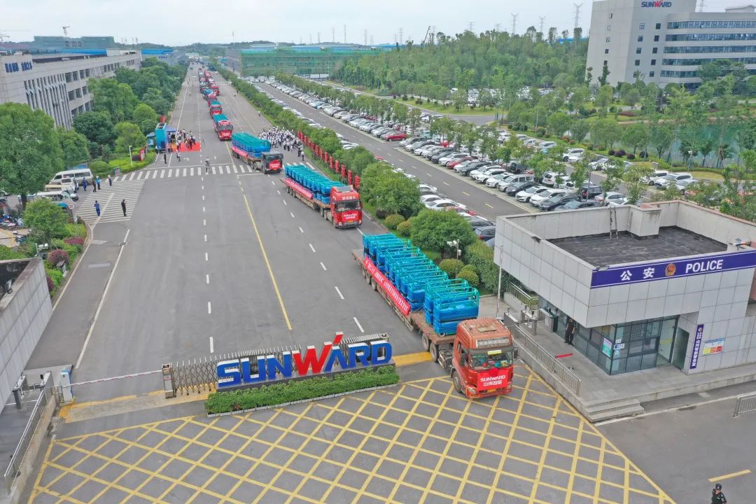 獻禮二十大，再攀新高地！山河智能高空機械設備再迎批量發貨