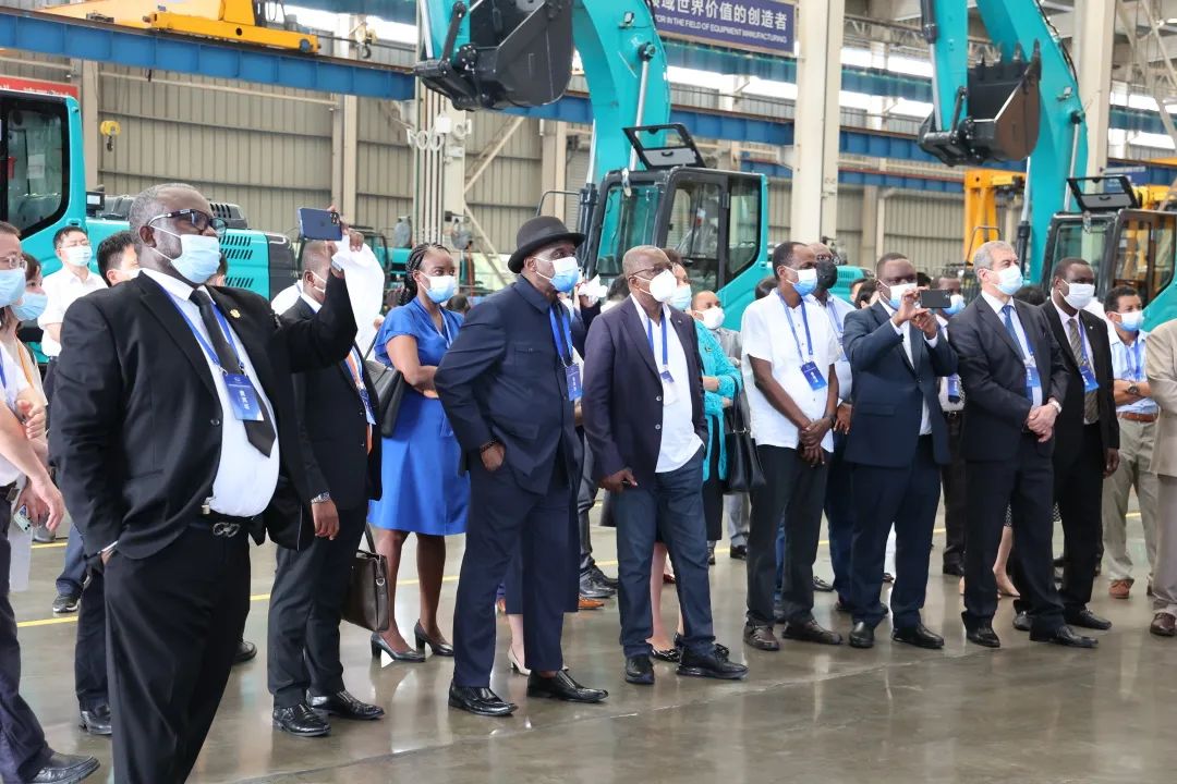 非洲駐華使節走訪山河智能