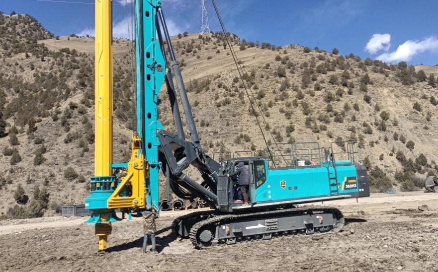 決戰“世界之巔”！山河智能旋挖鉆機實力助建川藏鐵路