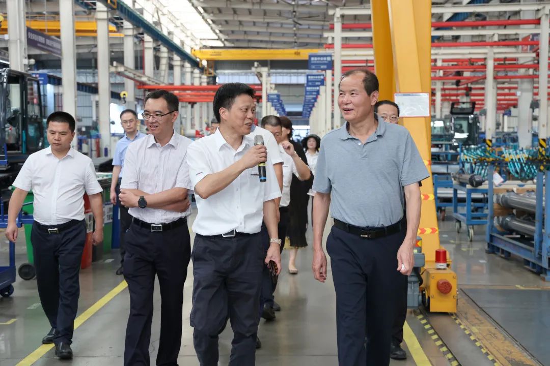 農業農村部農業機械化管理司調研山河智能